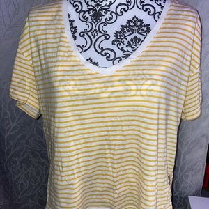 Yellow stripe t shirt